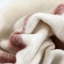 Throws - Plaid in wool mix - Miranda (pink)