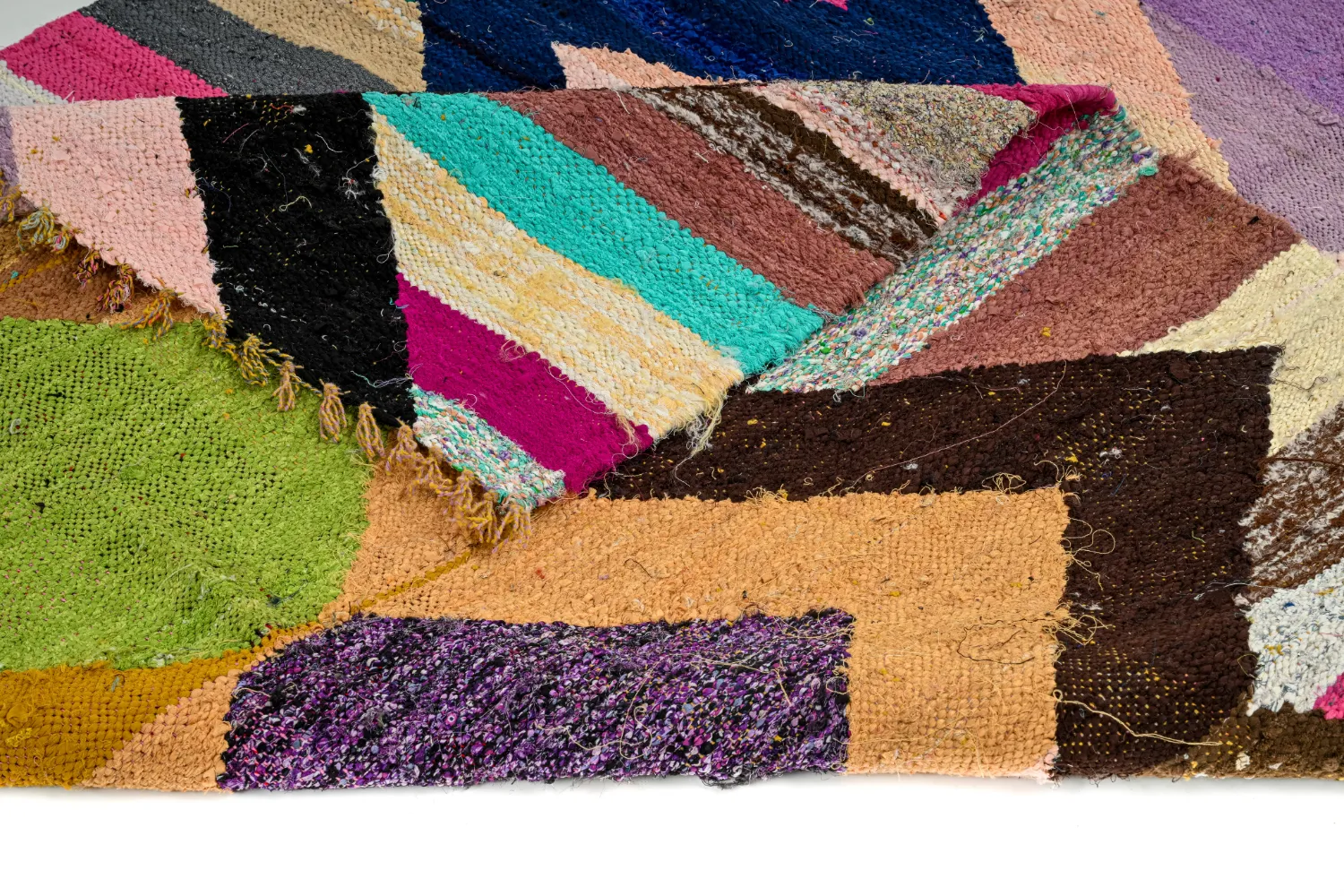 Moroccan Berber rug Boucherouite 155 x 260 cm