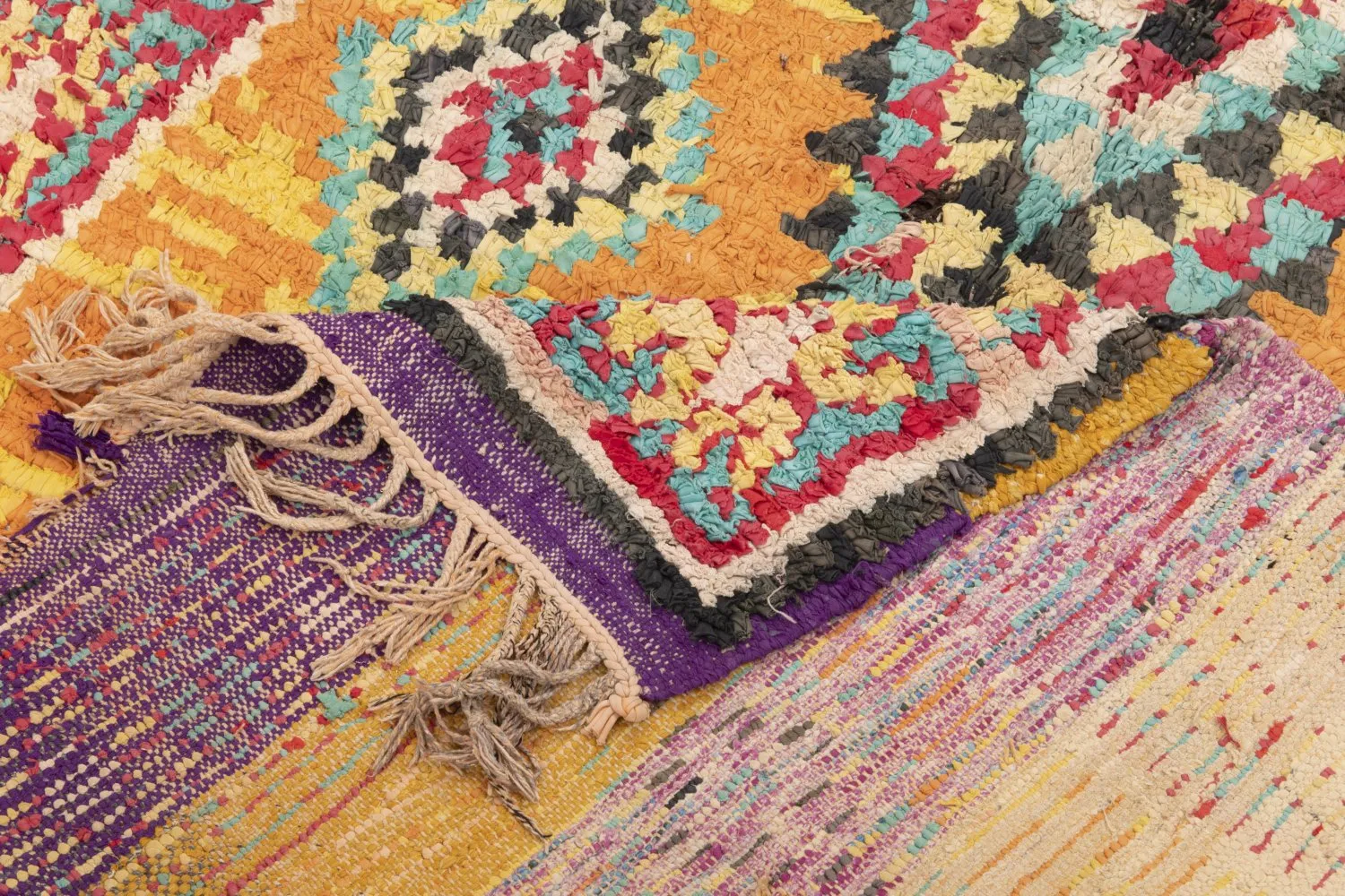 Moroccan Berber rug Boucherouite 270 x 155 cm