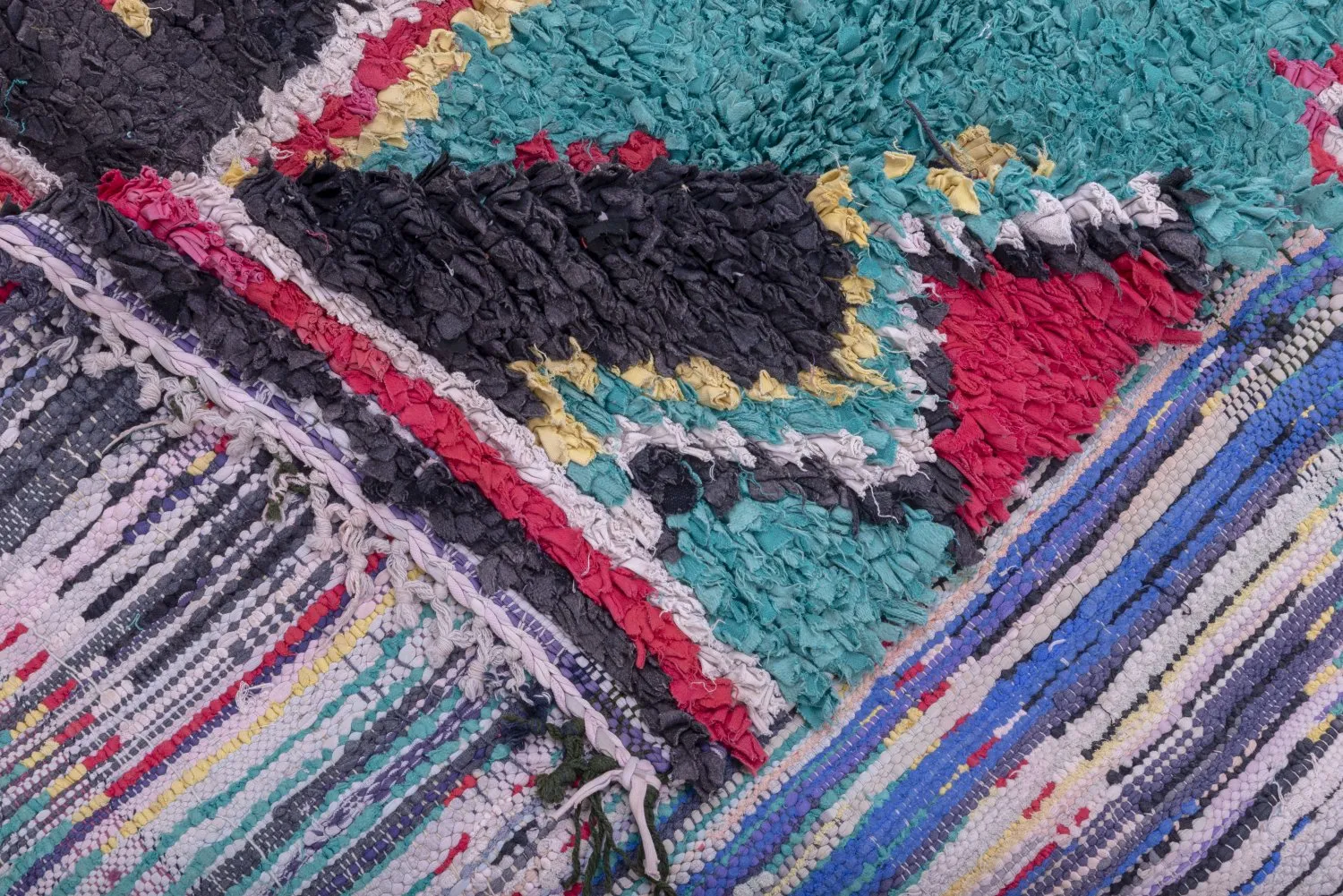 Moroccan Berber rug Boucherouite 310 x 160 cm