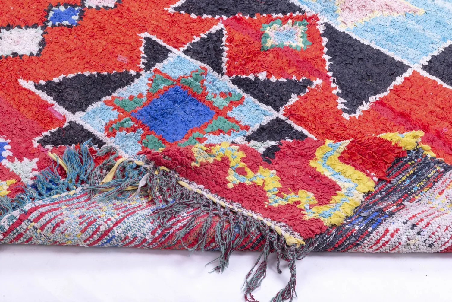 Moroccan Berber rug Boucherouite 275 x 170 cm