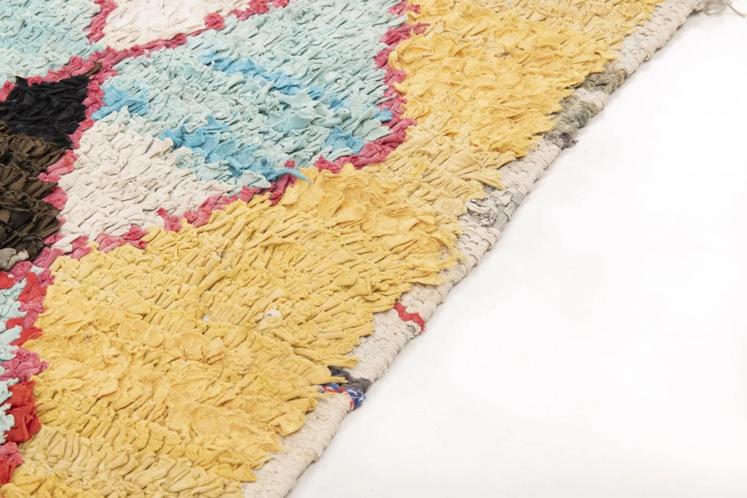 Moroccan Berber rug Boucherouite 200 x 120 cm