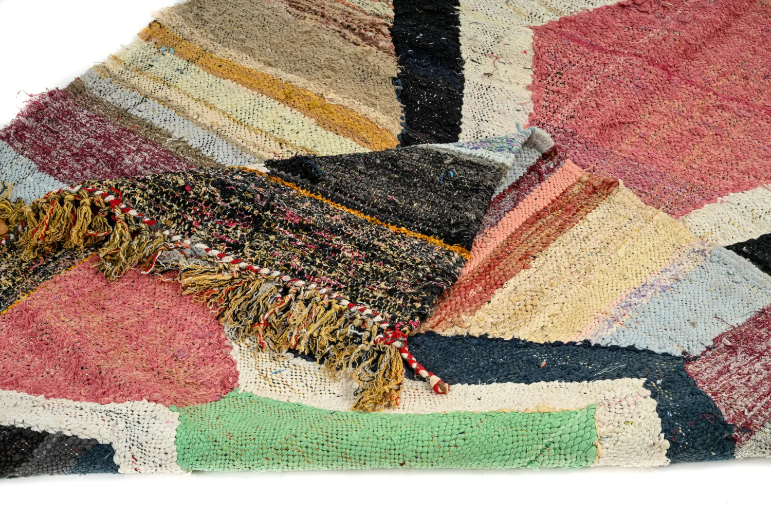 Moroccan Berber rug Boucherouite 135 x 215 cm
