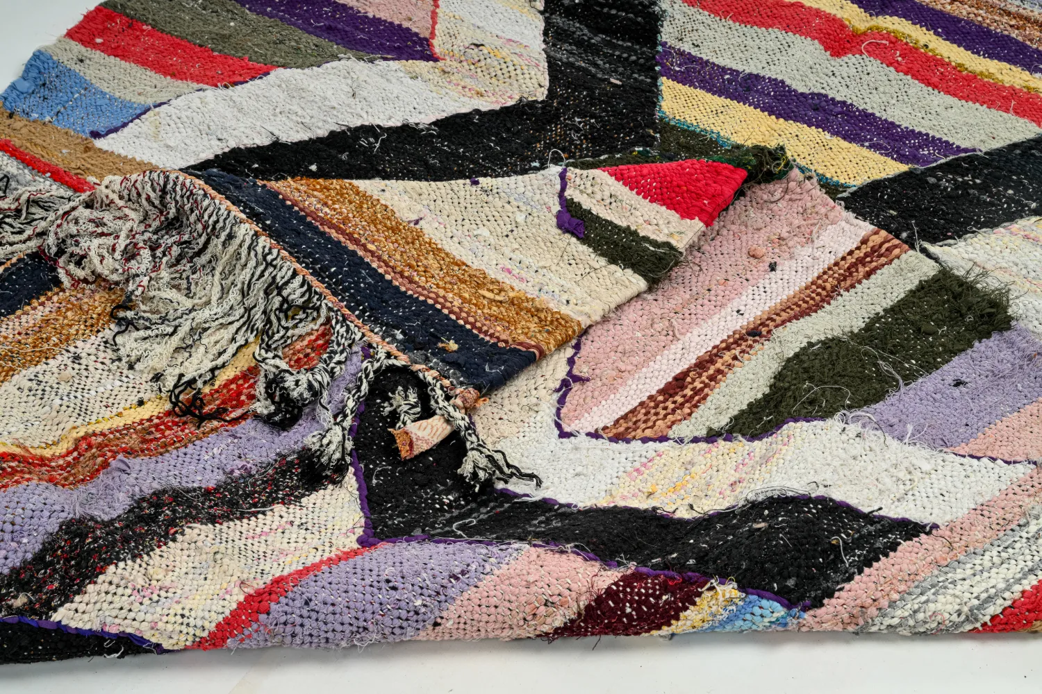 Moroccan Berber rug Boucherouite 125 x 230 cm