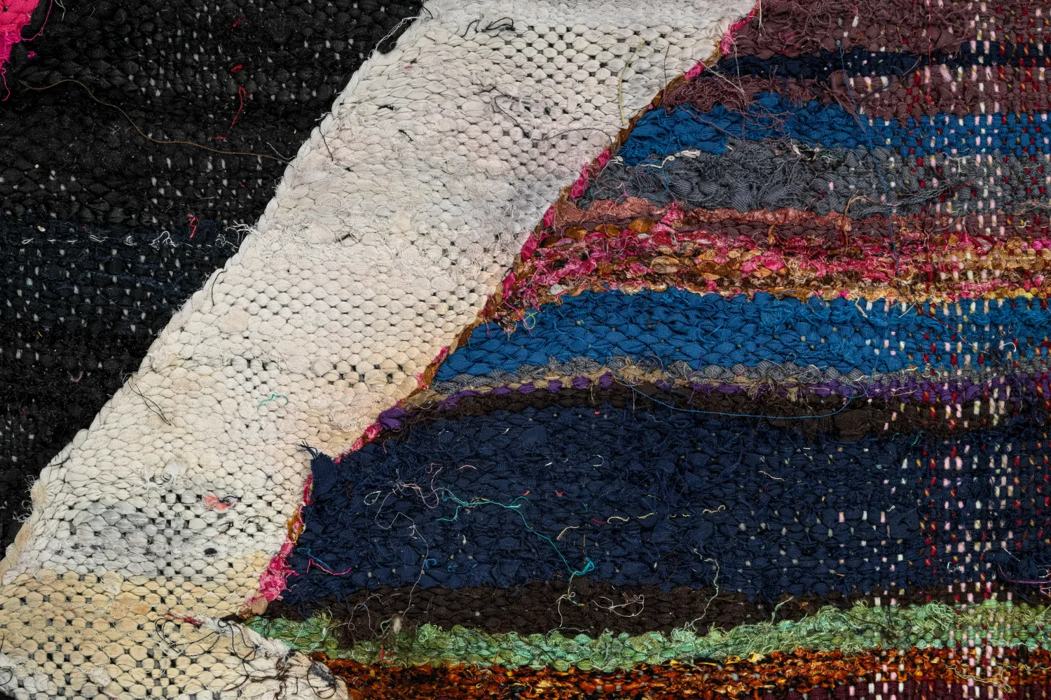 Moroccan Berber rug Boucherouite 165 x 290 cm