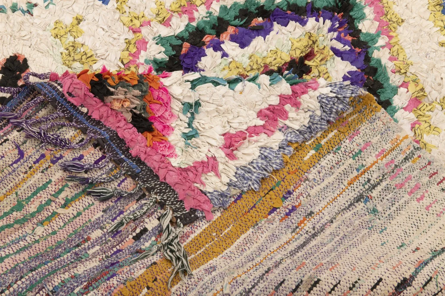 Moroccan Berber rug Boucherouite 210 x 125 cm