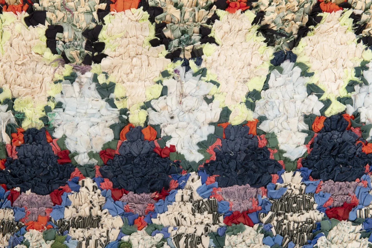 Moroccan Berber rug Boucherouite 210 x 140 cm