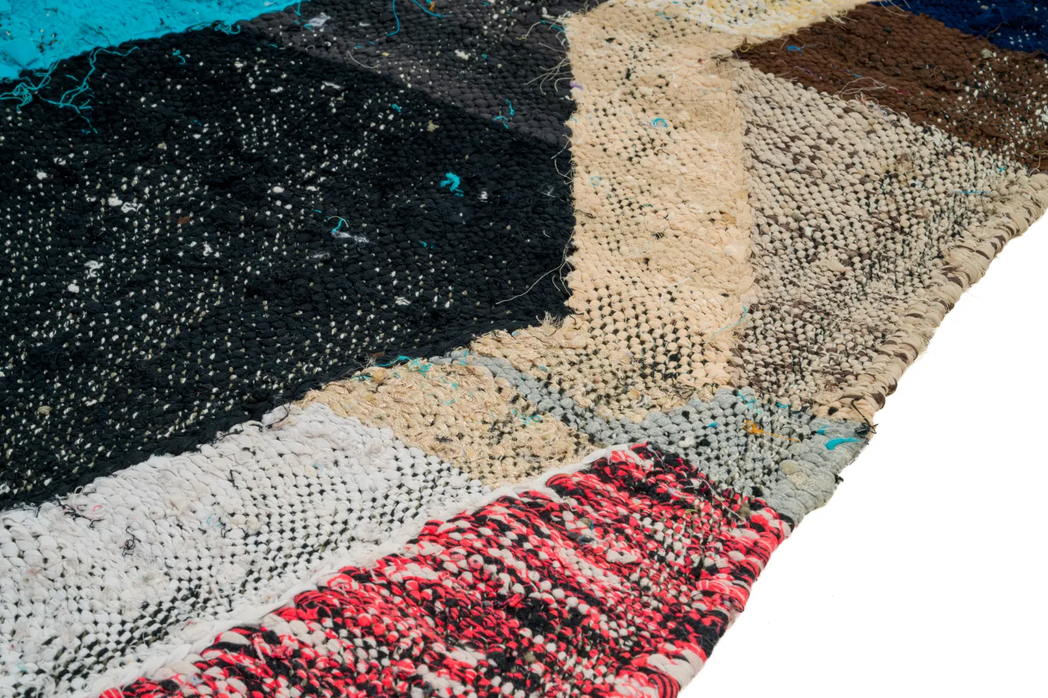 Moroccan Berber rug Boucherouite 155 x 250 cm