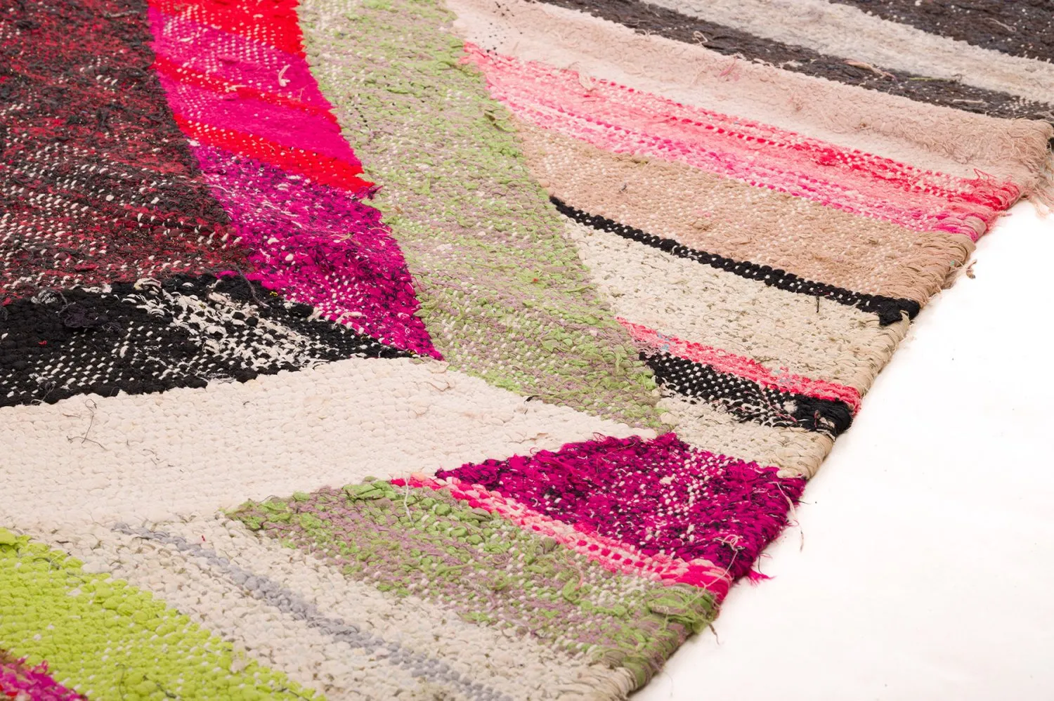 Moroccan Berber rug Boucherouite 135 x 245 cm