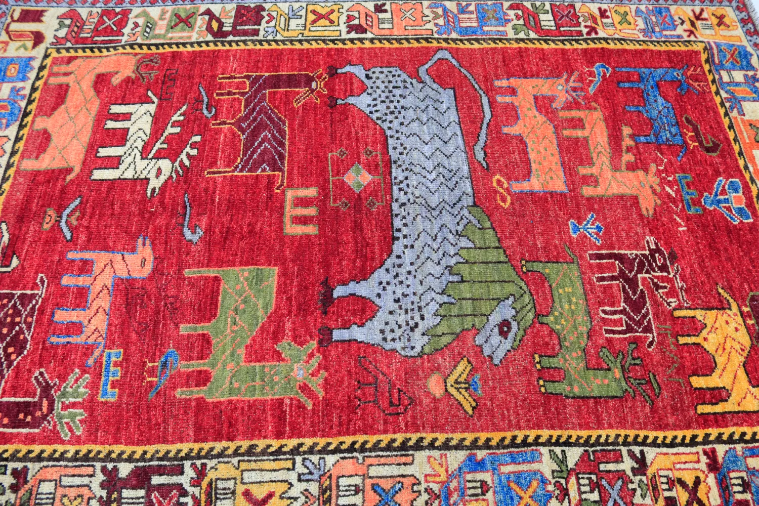 Oriental Rug - Tribal Hand Knotted - 153 x 213 cm