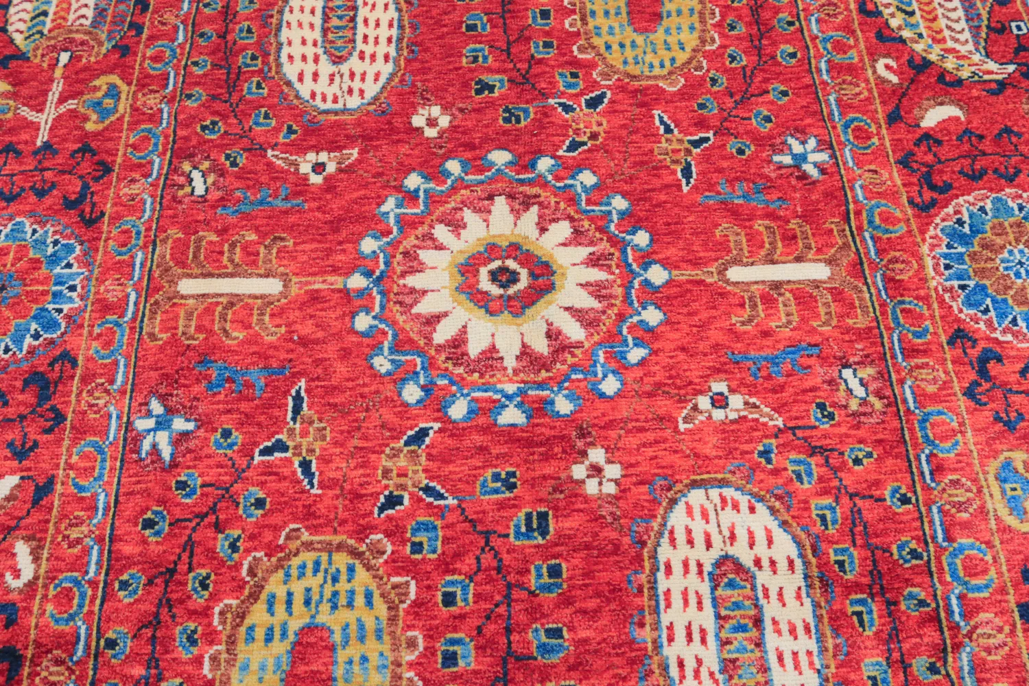 Oriental Rug - Suzani Hand Knotted - 200 x 300 cm