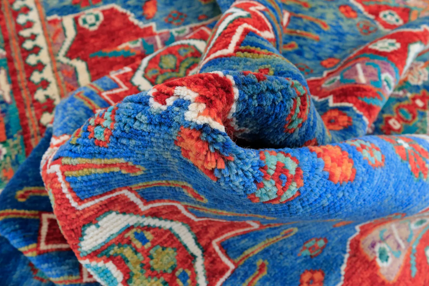 Oriental Rug - Suzani Hand Knotted - 170 x 240 cm