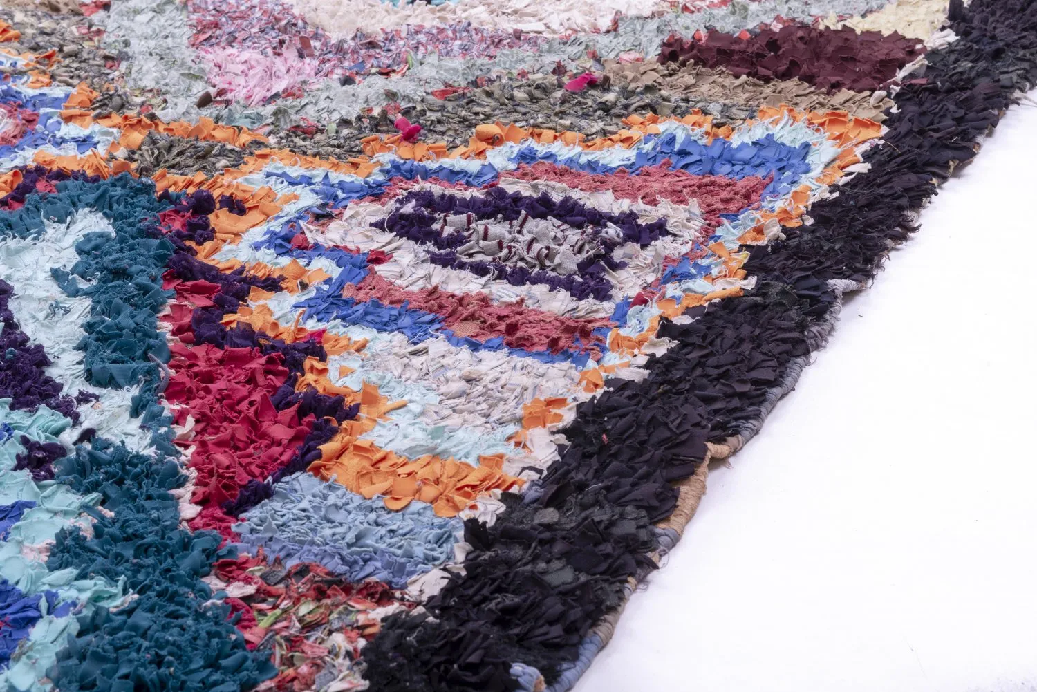 Moroccan Berber rug Boucherouite 200 x 125 cm