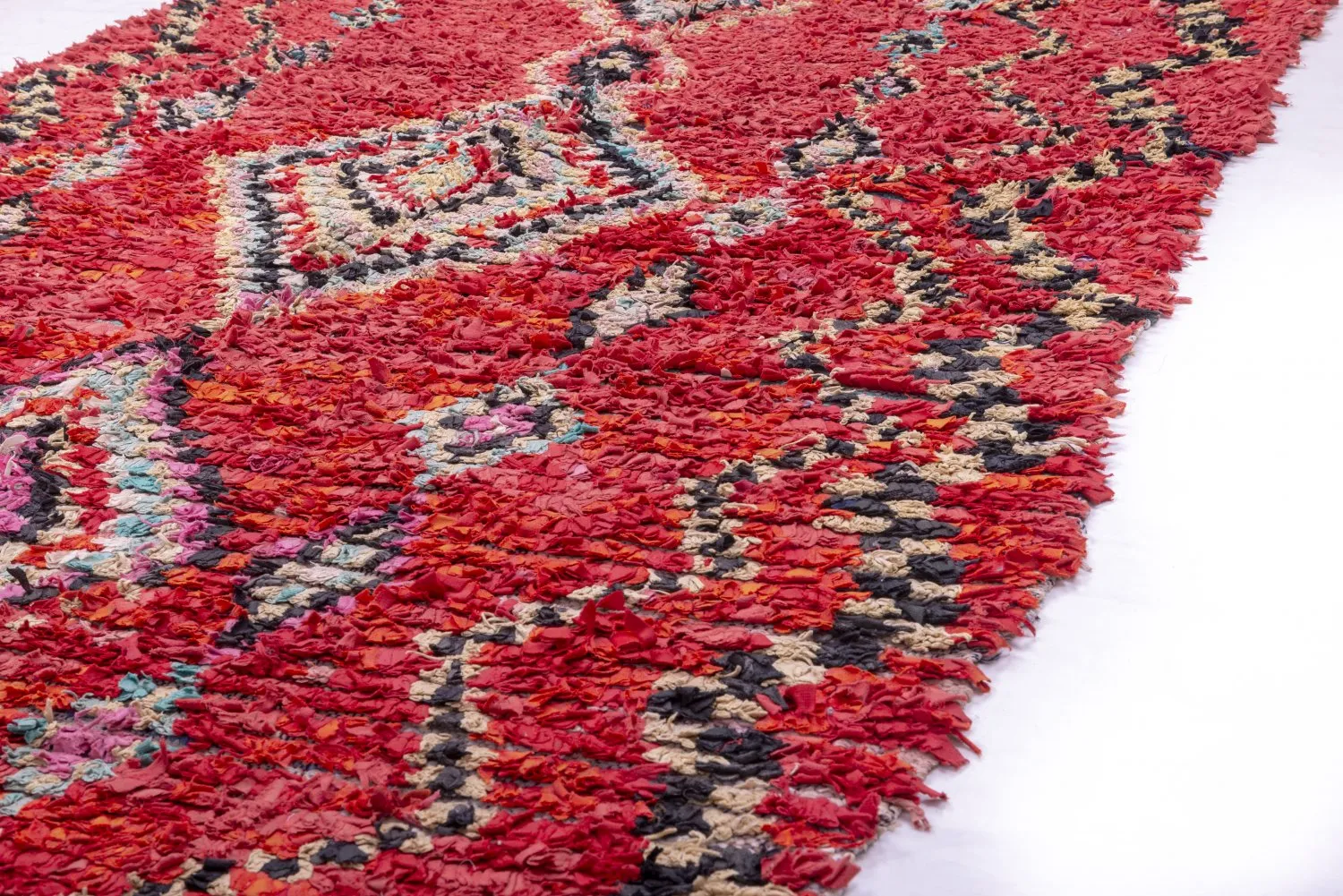 Moroccan Berber rug Boucherouite 265 x 150 cm