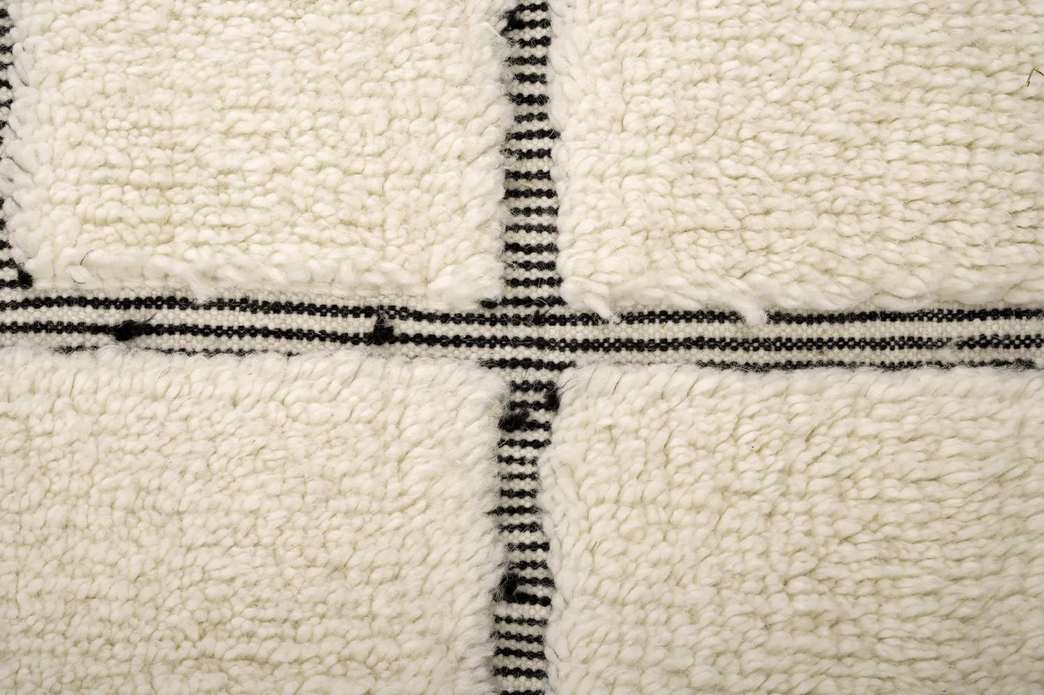 Kilim Moroccan Berber rug Beni Ourain 200 x 315 cm