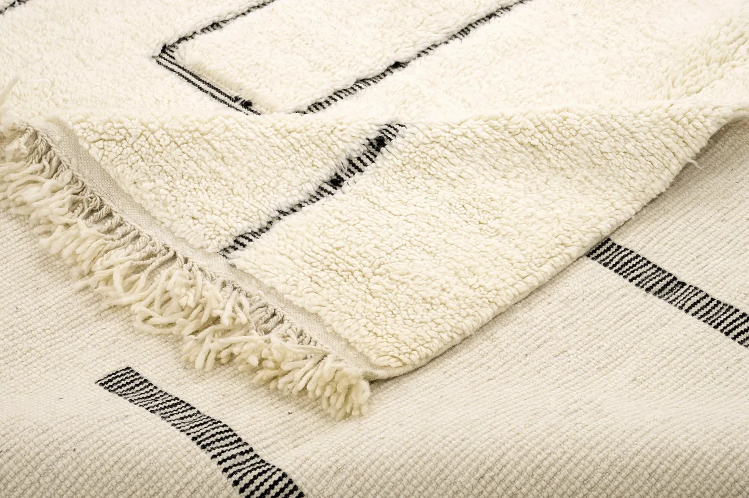 Kilim Moroccan Berber rug Beni Ourain 200 x 315 cm