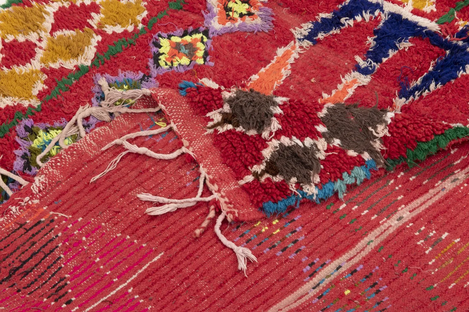 Moroccan Berber rug Boucherouite 255 x 150 cm