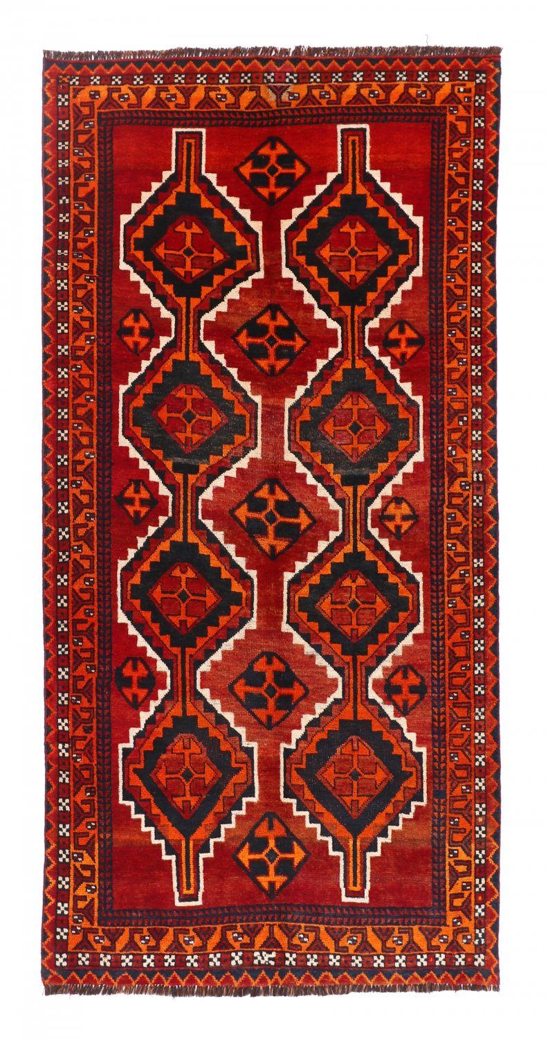 Persian rug Hamedan 271 x 133 cm