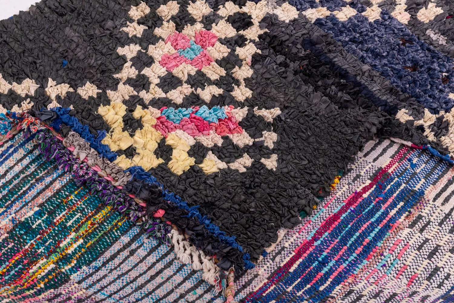 Moroccan Berber rug Boucherouite 260 x 145 cm