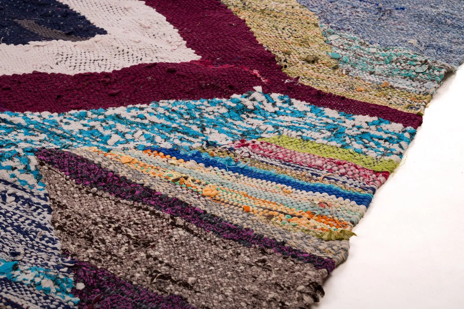 Moroccan Berber rug Boucherouite 165 x 270 cm