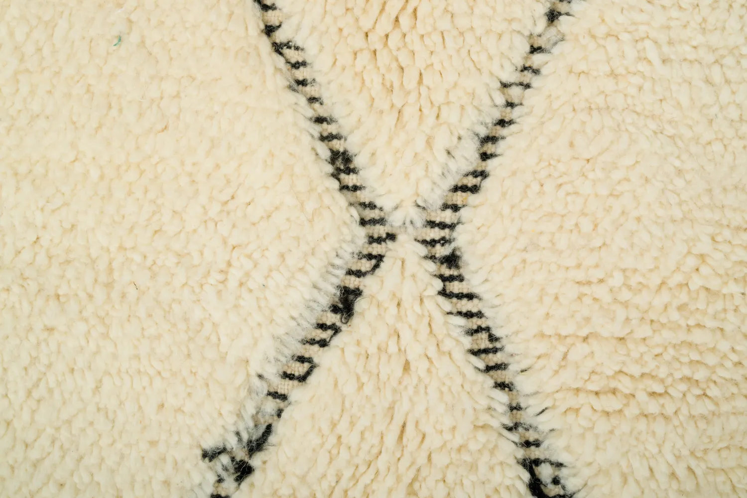 Kilim Moroccan Berber rug Beni Ourain 155 x 250 cm