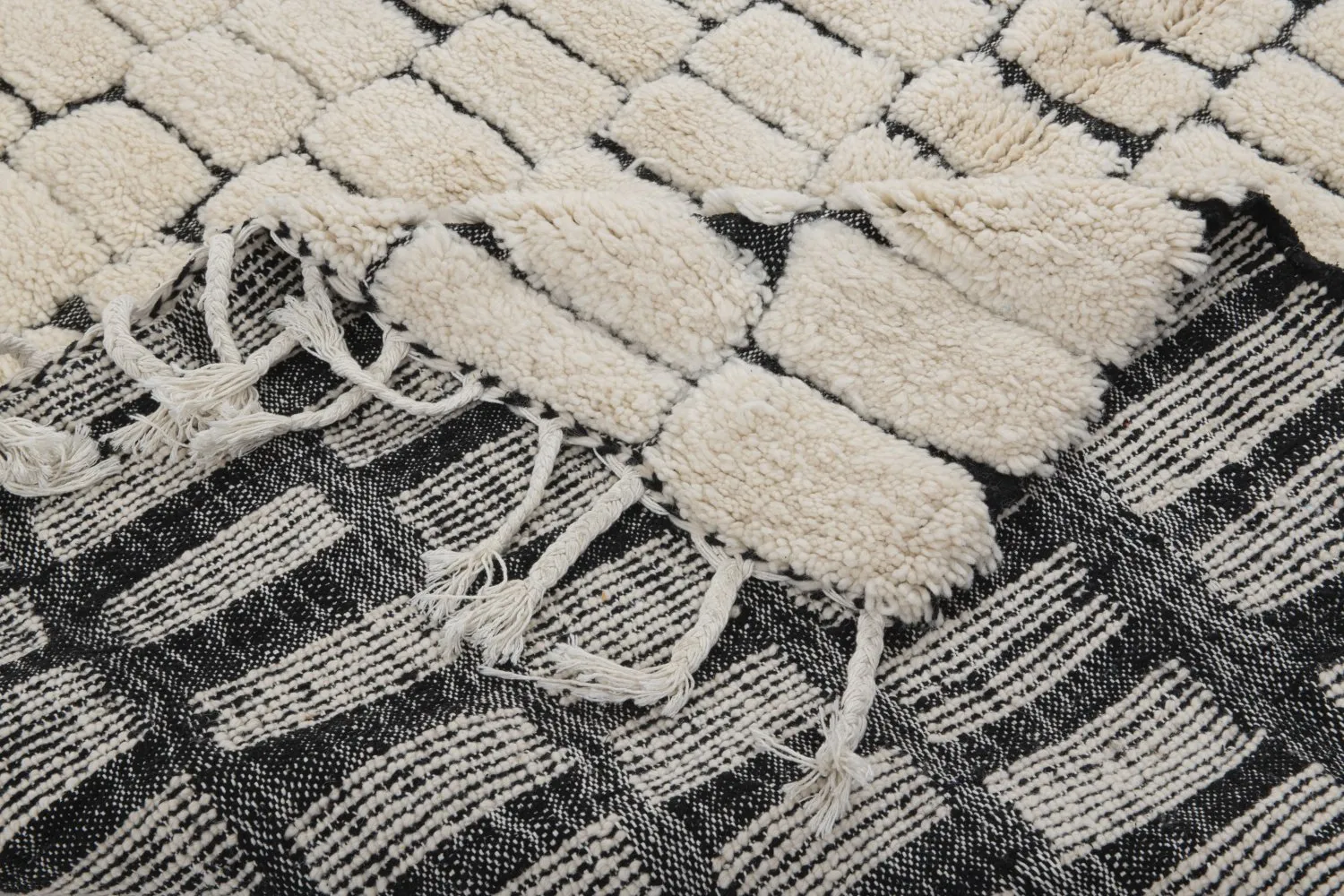 Kilim Moroccan Berber rug Azilal 310 x 200 cm