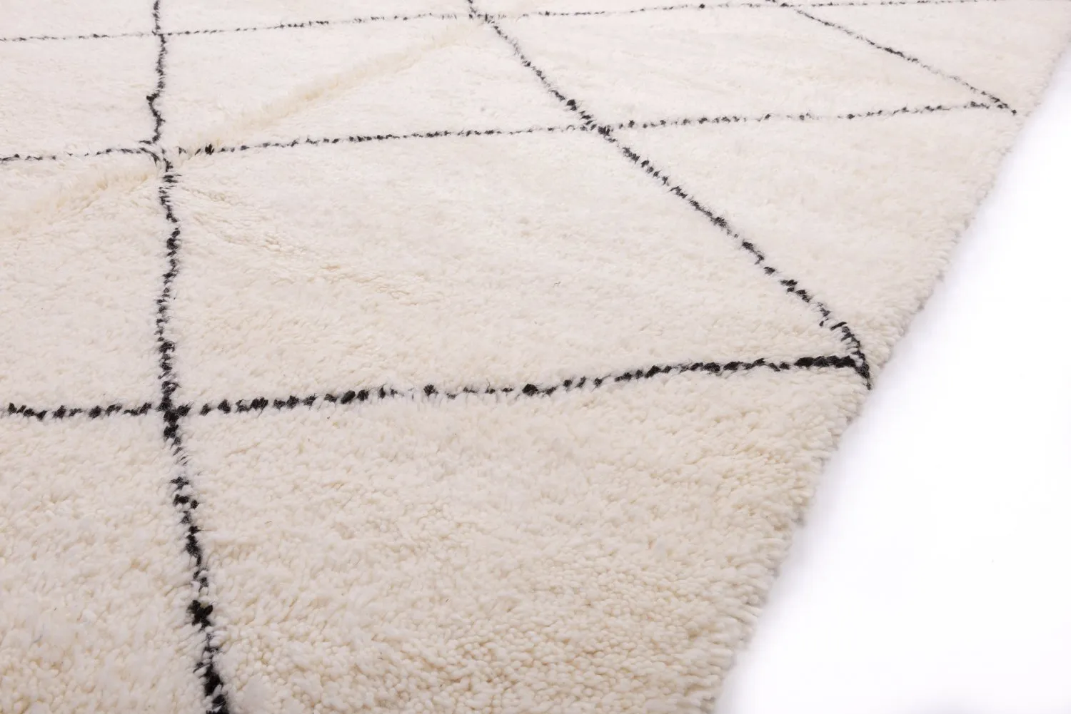 Kilim Moroccan Berber rug Beni Ourain 315 x 190 cm