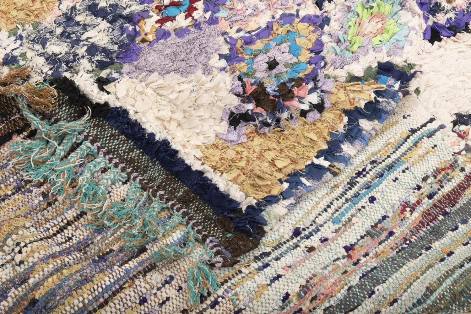 Moroccan Berber rug Boucherouite 260 x 140 cm