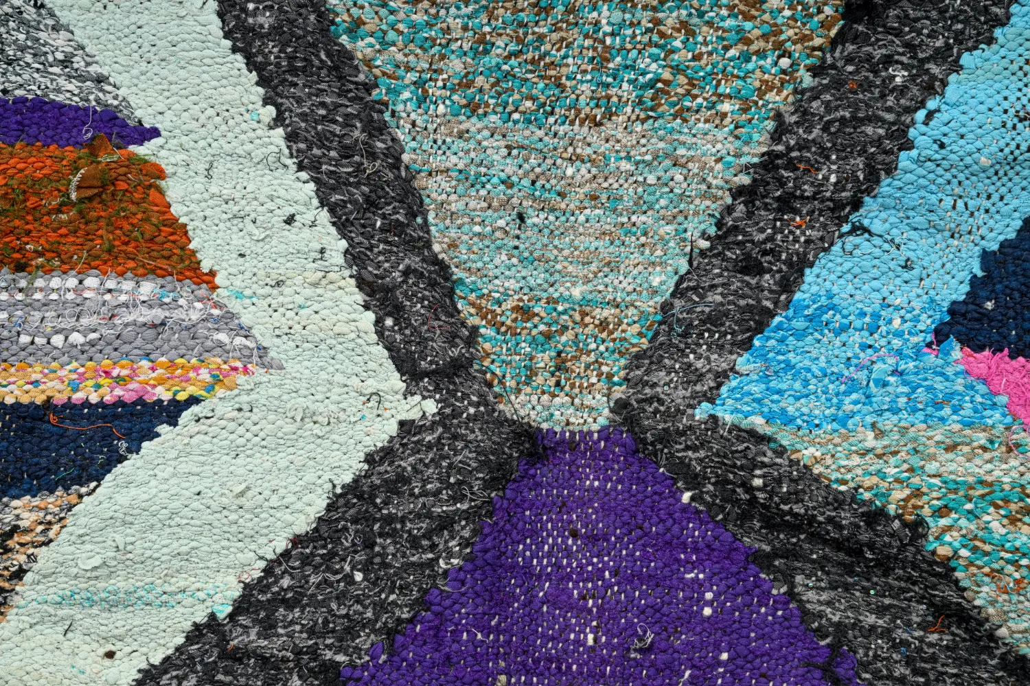 Moroccan Berber rug Boucherouite 135 x 235 cm