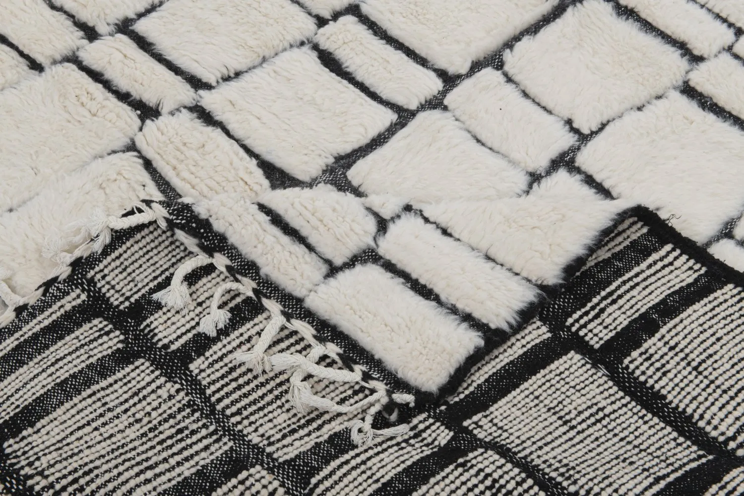 Kilim Moroccan Berber rug Azilal 330 x 210 cm