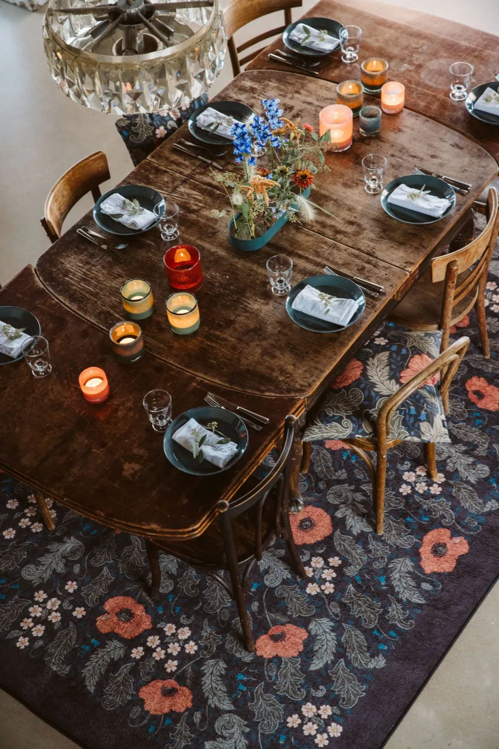 Wilton rug - Poppy (black)
