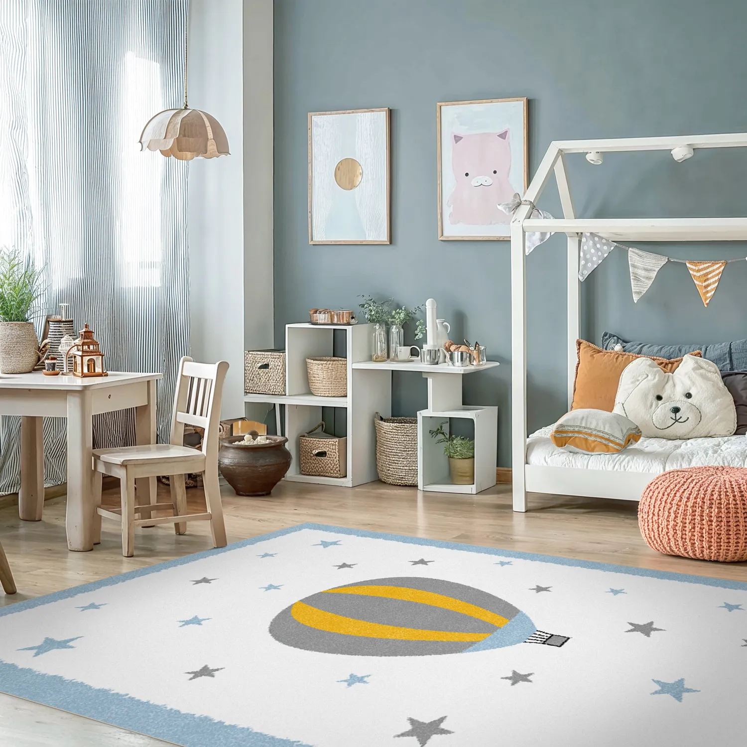 Childrens rugs - Alone Balloon (blue)