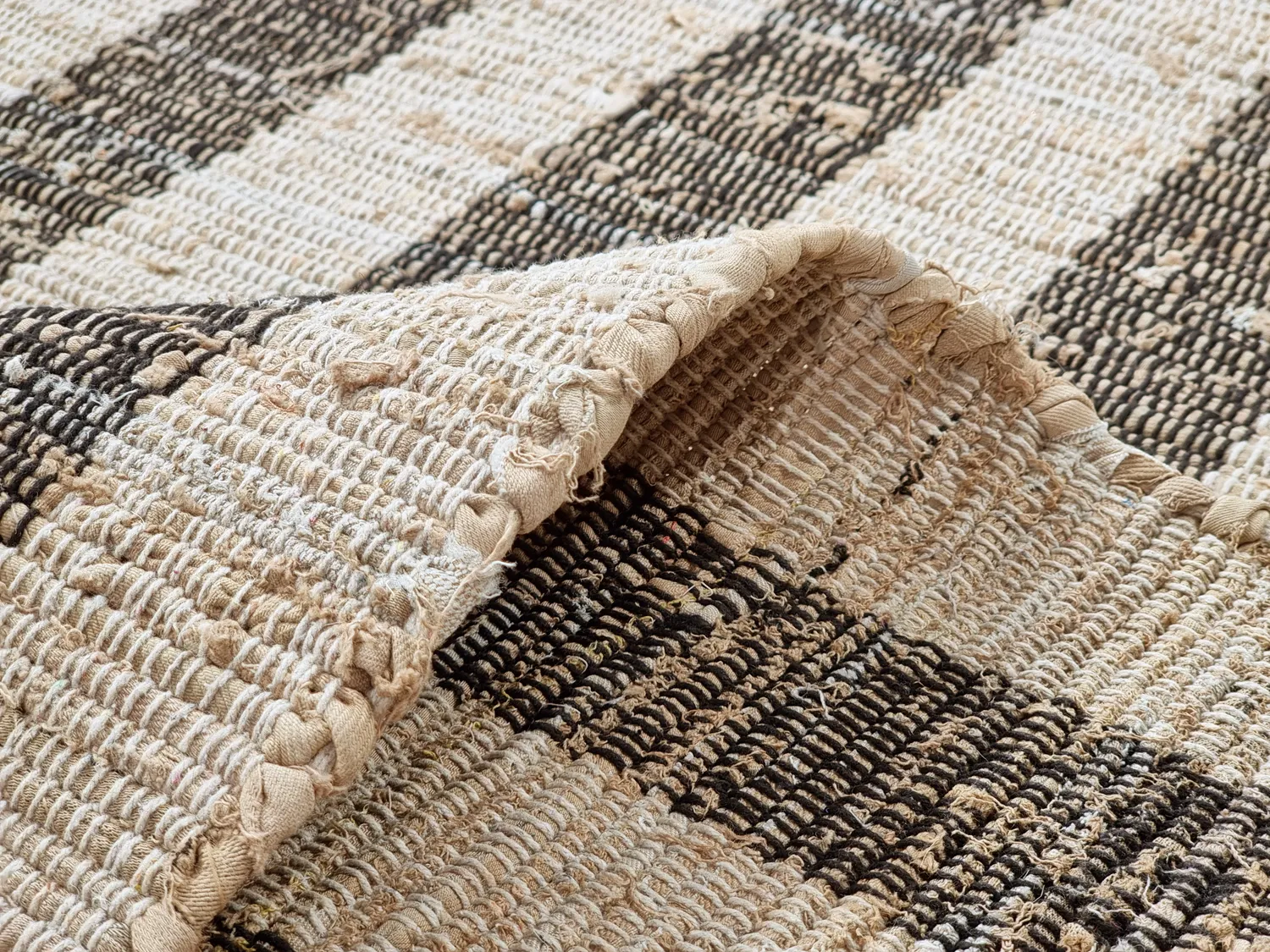 Cotton rug - Hedda (black)