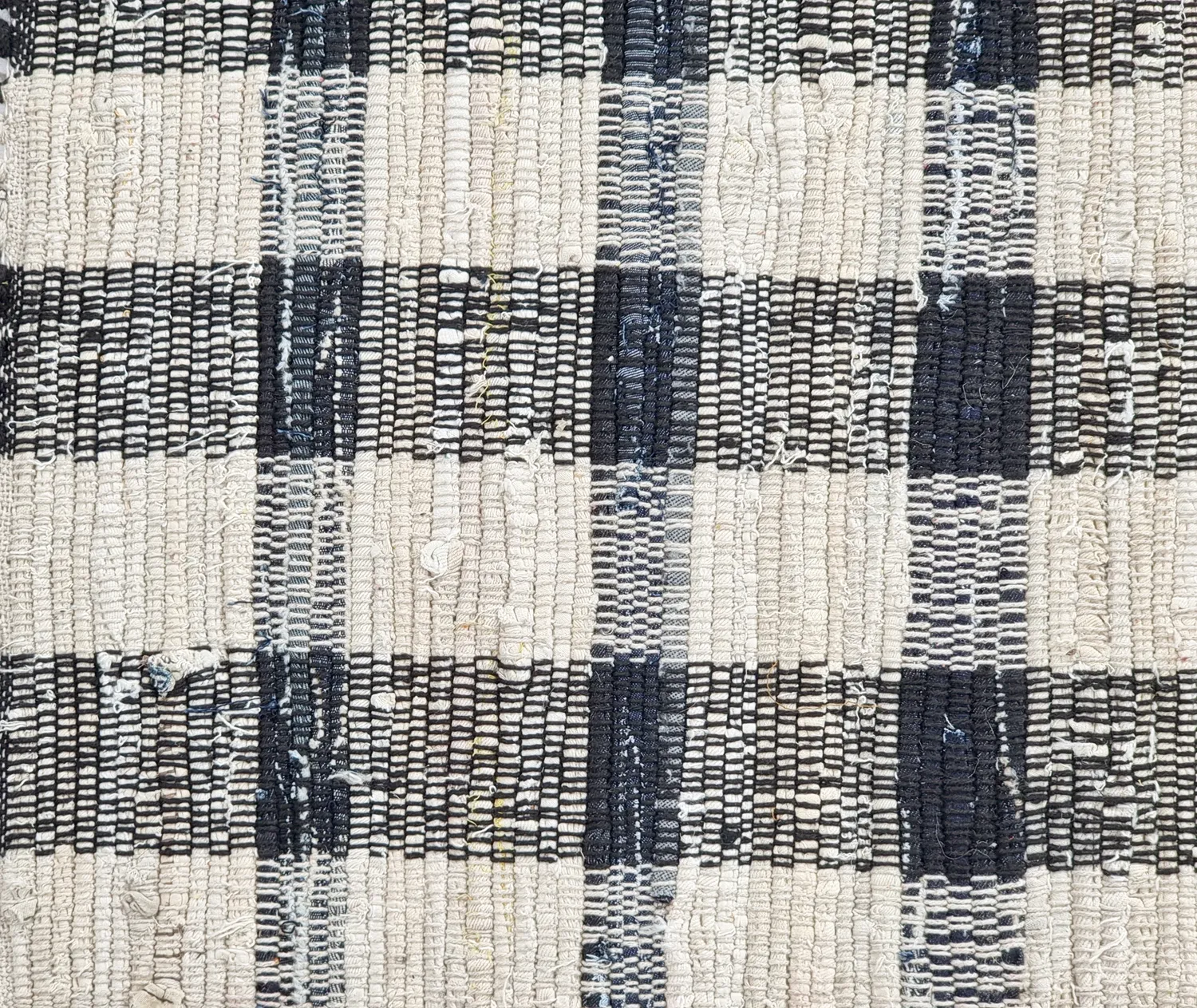 Cotton rug - Noomi (black)