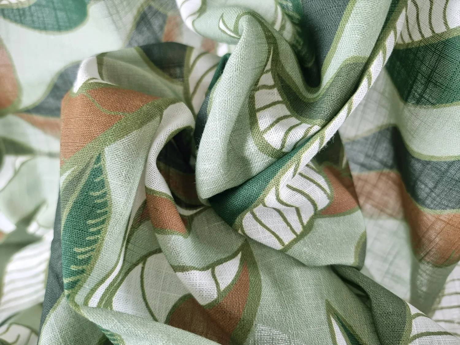 Table runner - Amalie (green)
