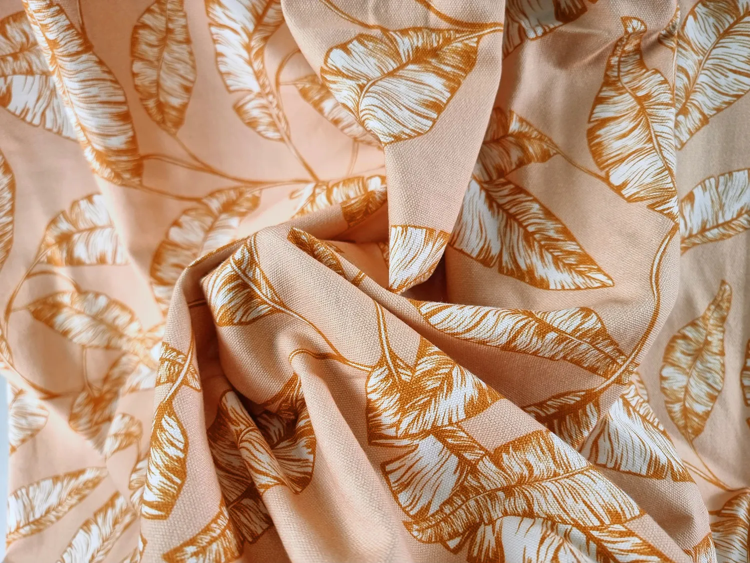 Table runner - Leaves (orange)