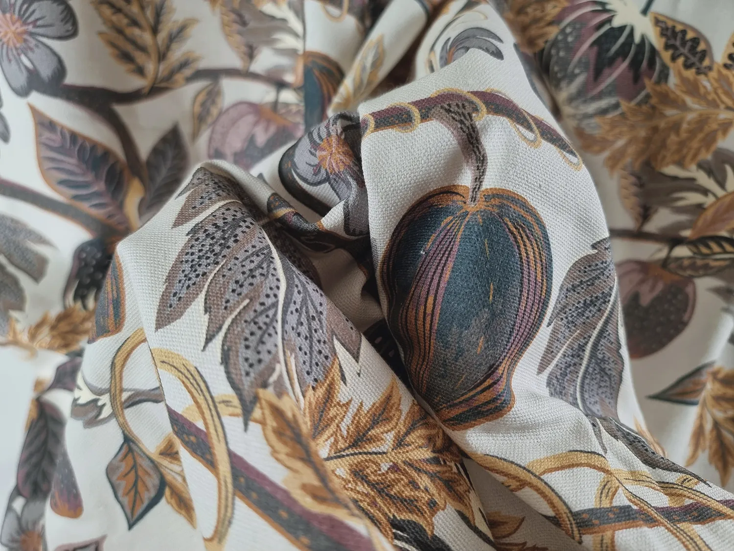 Table runner - Lise (brown)