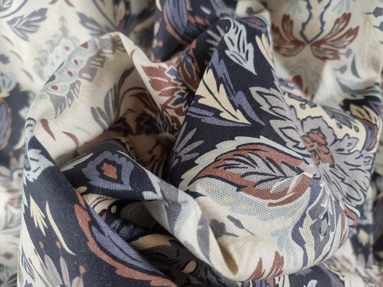 Table runner - Paula (blue)