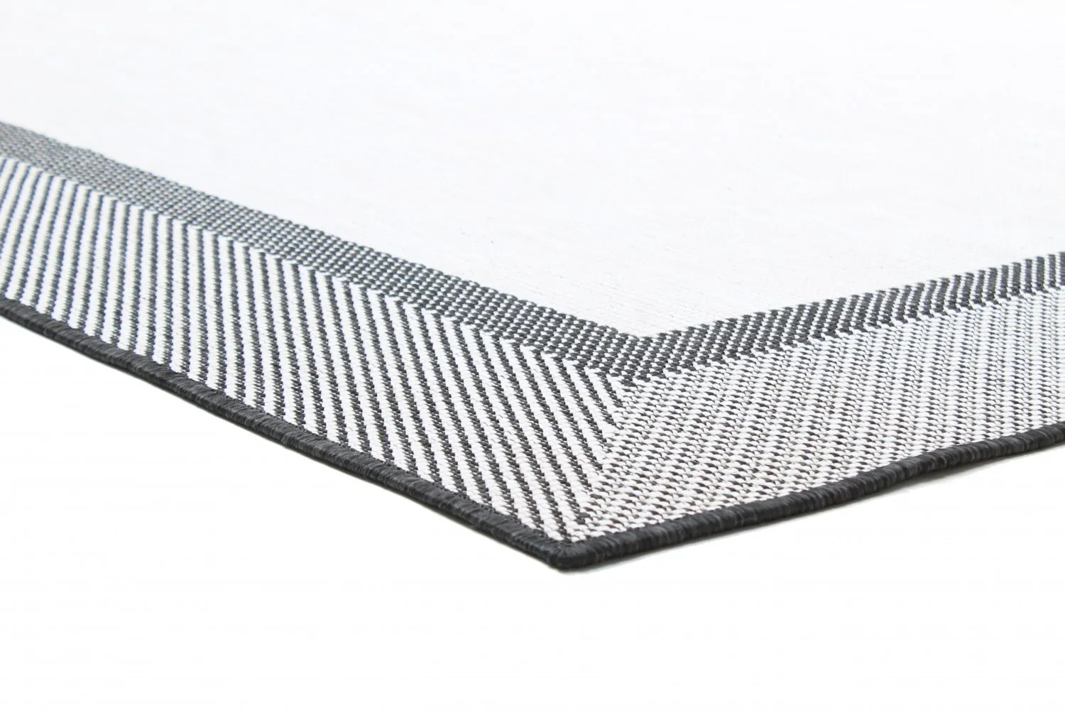 Indoor/Outdoor rug - Alta (black)
