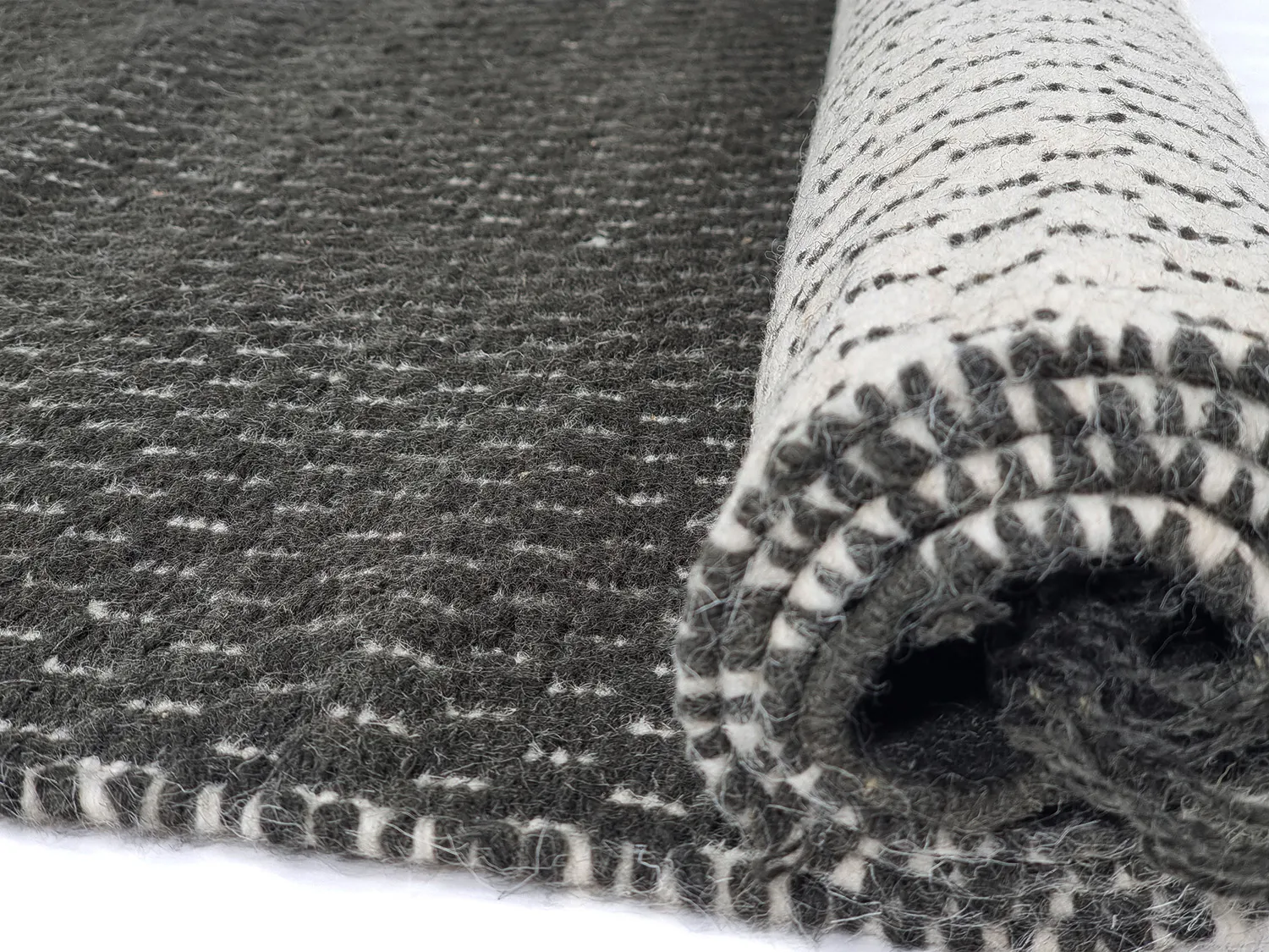 Wool rug - Clovelly (dark grey)