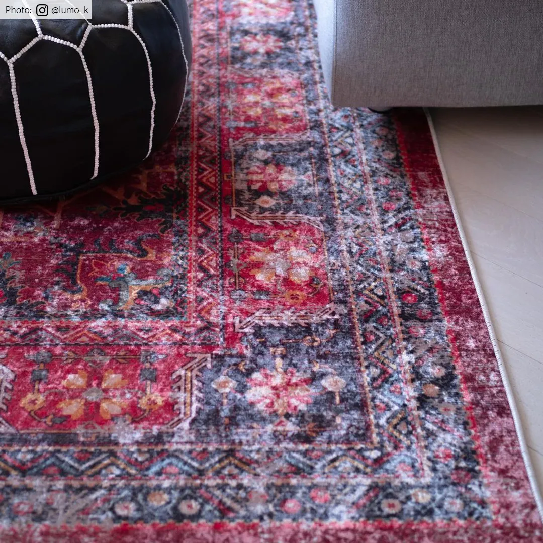 Wilton rug - Soussi (red/multi)