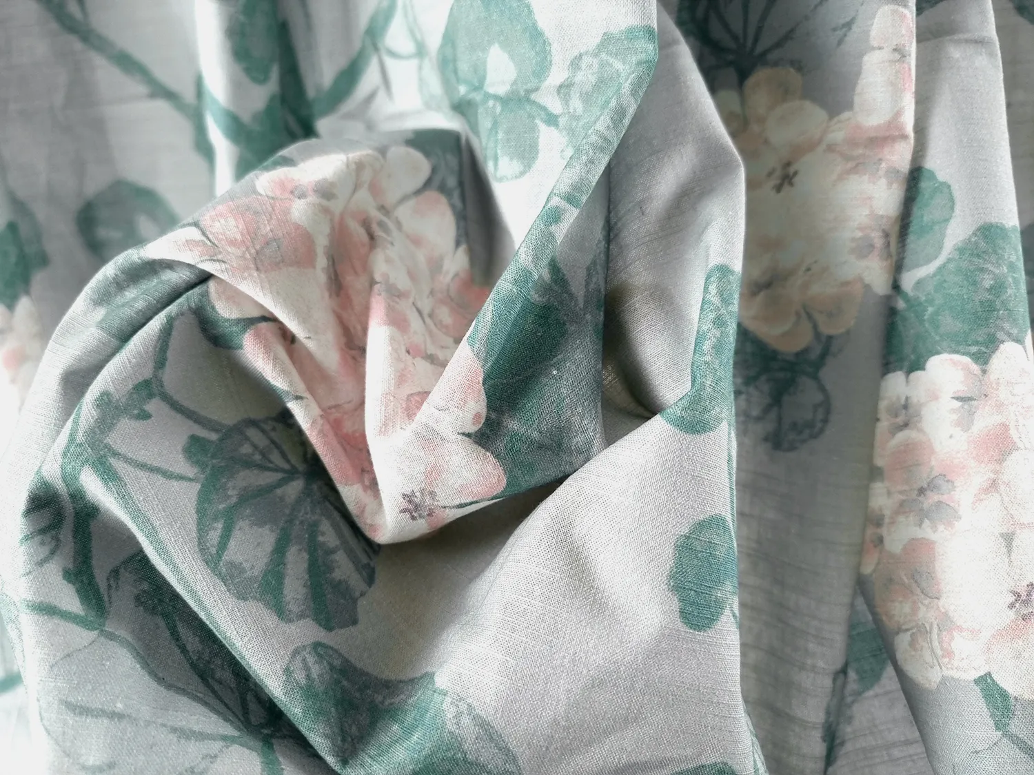 Cotton tablecloth - Amara (grey/pink)
