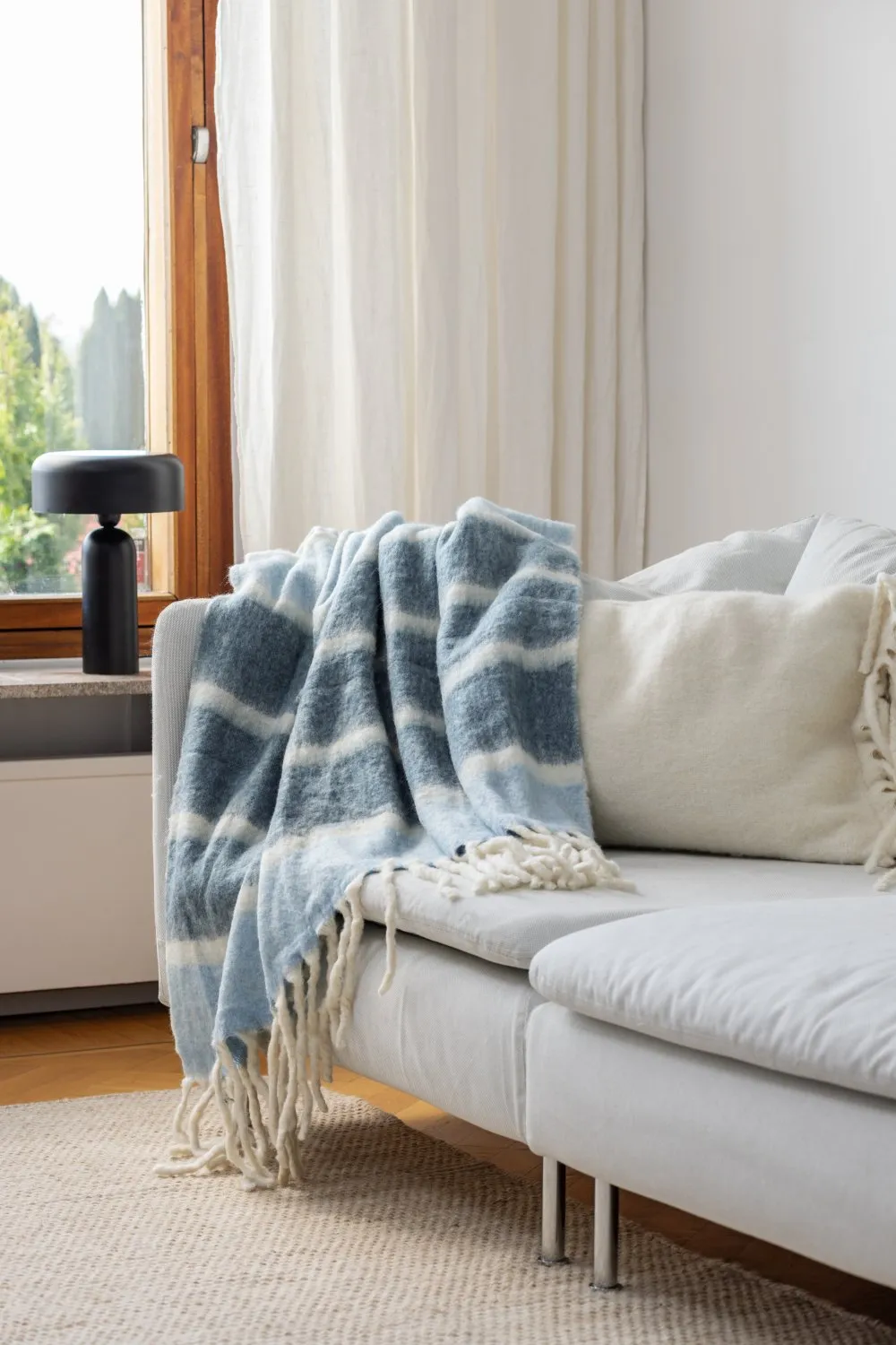 Throws - Plaid in wool mix - Charlotte (blue)