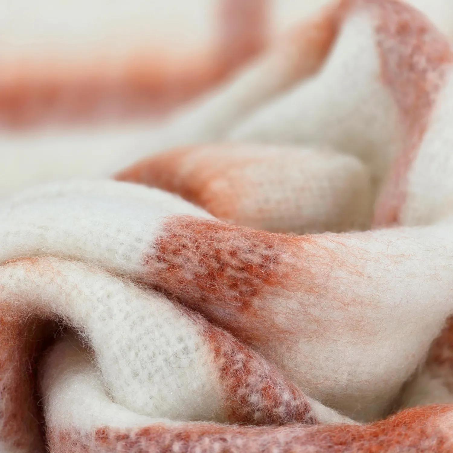 Throws - Plaid in wool mix - Rachel (pink)