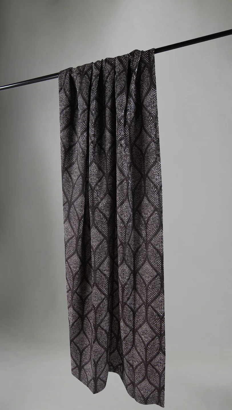 Curtain - Della (black)