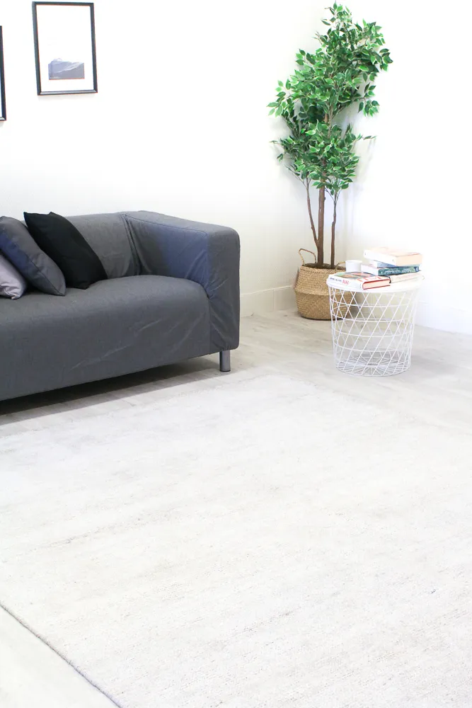 Bamboo silk rug - Faliraki (light grey)