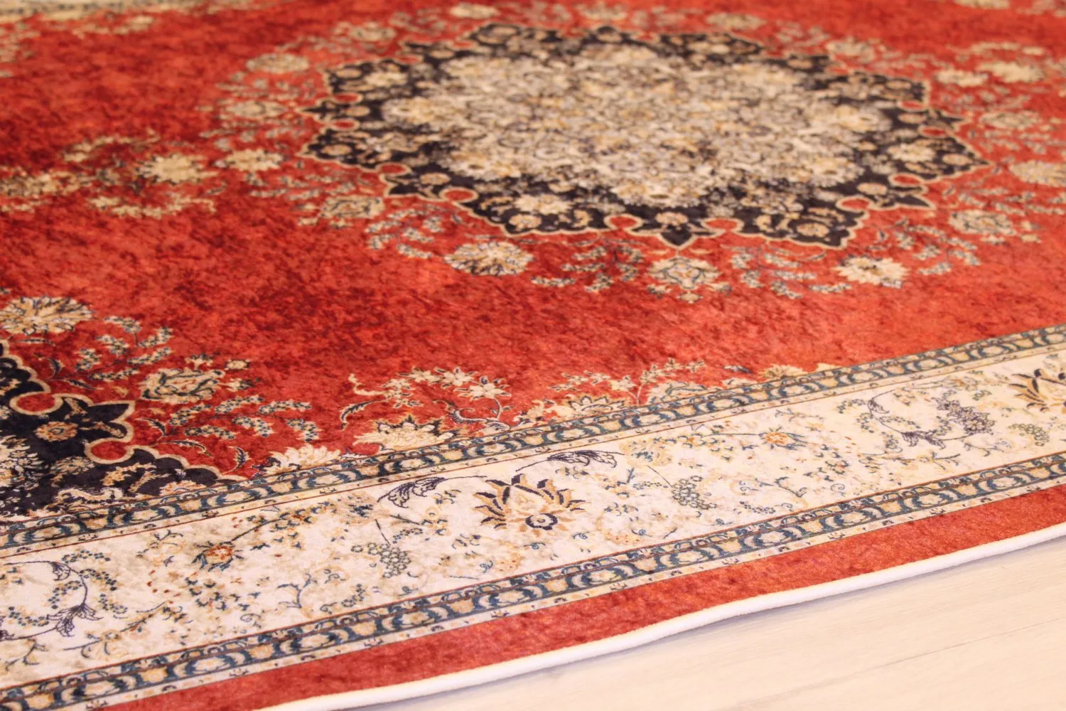 Wilton rug - Lice (red/multi)