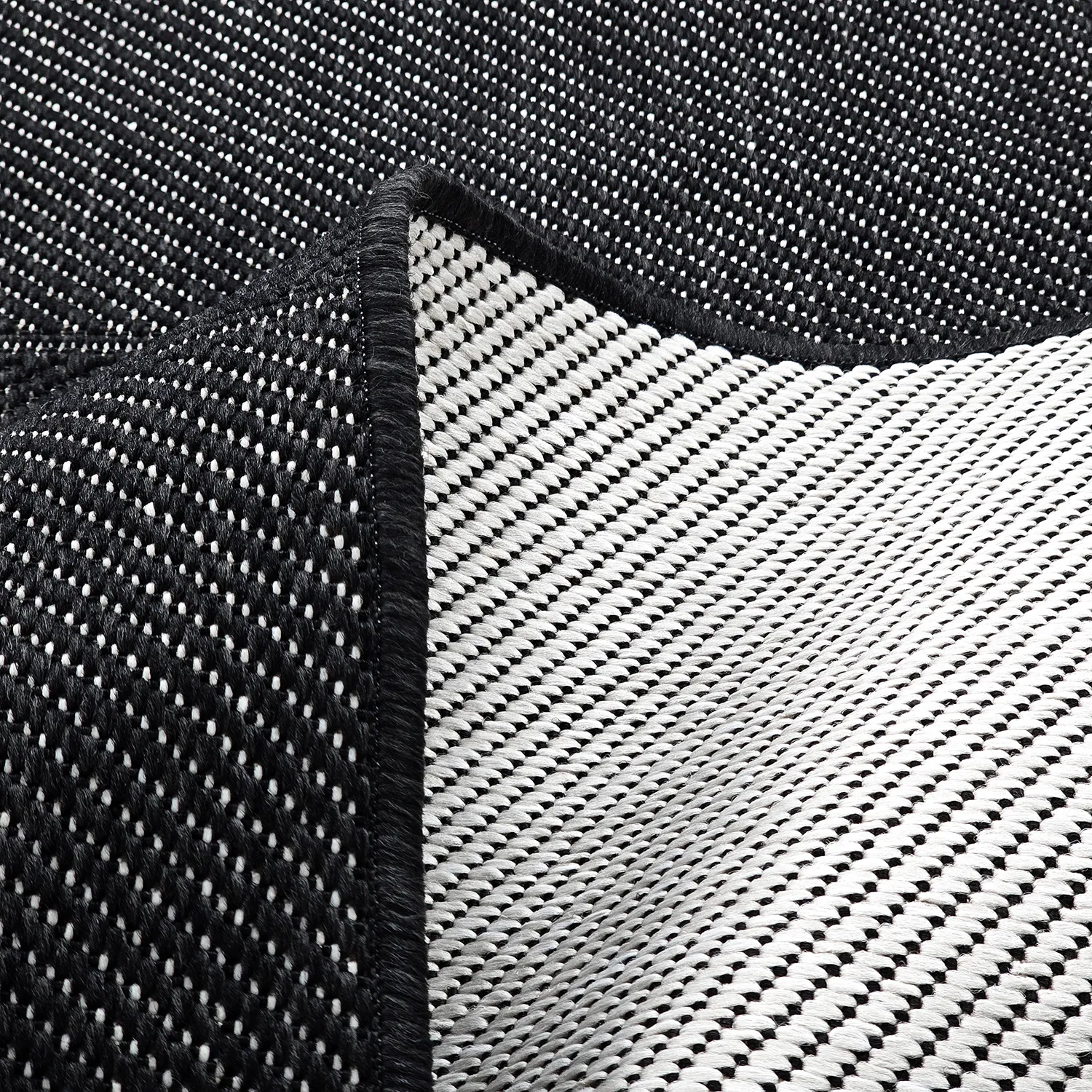 Indoor/Outdoor rug - utomhusmatta - Ava (black)