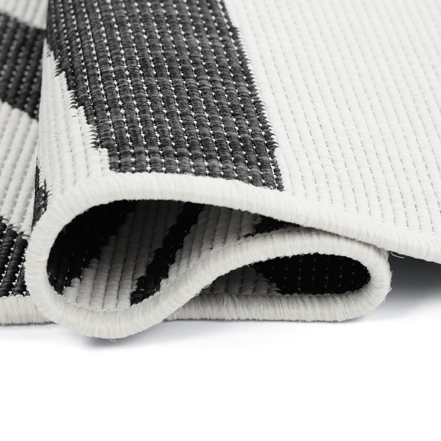Indoor/Outdoor rug - utomhusmatta - Remina (black/white)