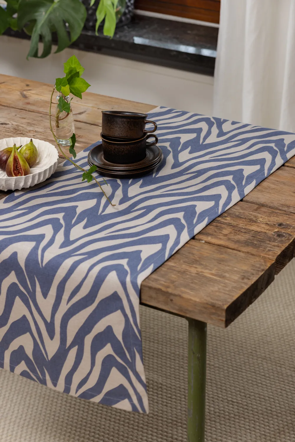 Table runner - Laura (blue)